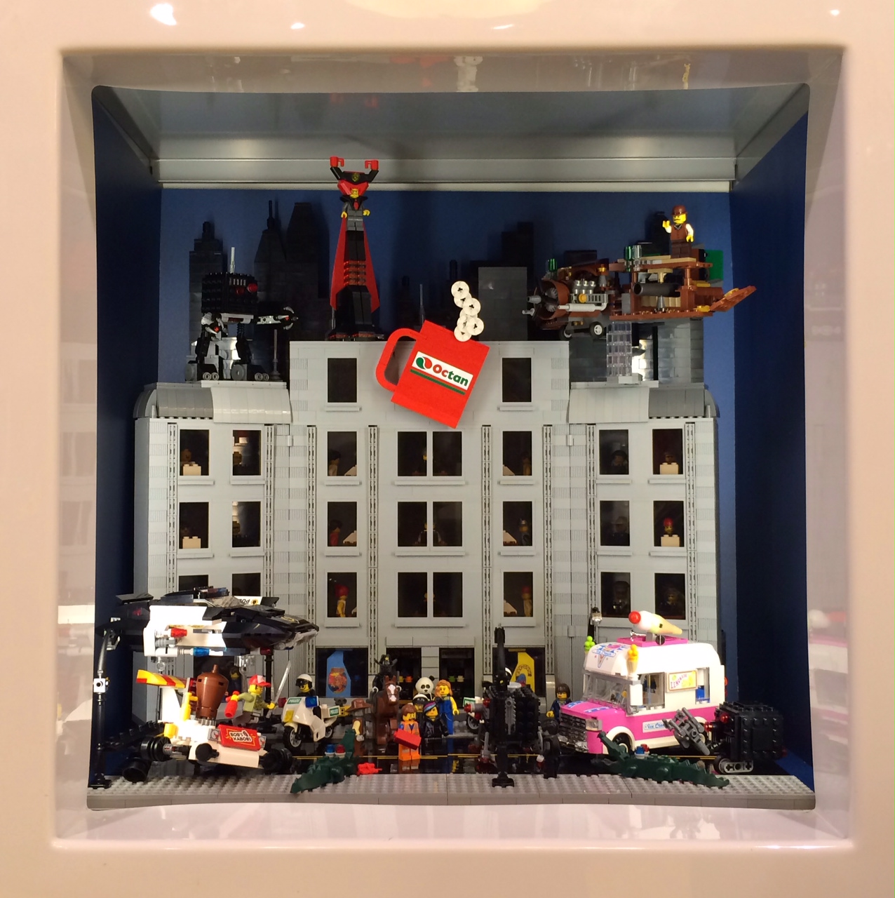 LUG Showcase window at Lego Brand Retail Palisades Center